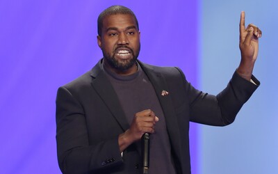Kanyeho značka Yeezy žaluje brigádníka za porušení smlouvy. Za fotku na Instagramu mu hrozí pokuta půl milionu dolarů 
