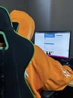 Karin pracovala v Onlyfans agentúre a sextovala v mene mužských modelov: Jeden mi poslal penis, z ktorého trčal joint