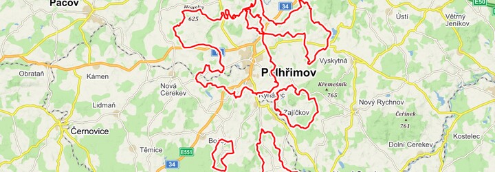 Karlovy Vary či Pelhřimov nemají souvislé území. Mohou se občané při procházkách pohybovat mezi jednotlivými částmi?