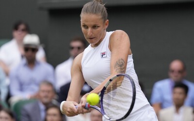 Karolína Plíšková po napínavém boji prohrála ve finále Wimbledonu 2:1 na sety