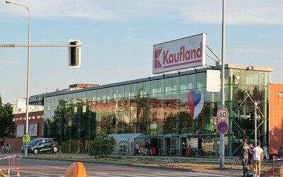 Kaufland začne prodávat antigenní testy, koupit si budeš moct dva druhy samotestů