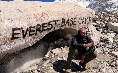 Kauza s graffiti na Mount Evereste pokračuje. Do Separa sa pustil známy zahraničný influencer a sprievodca