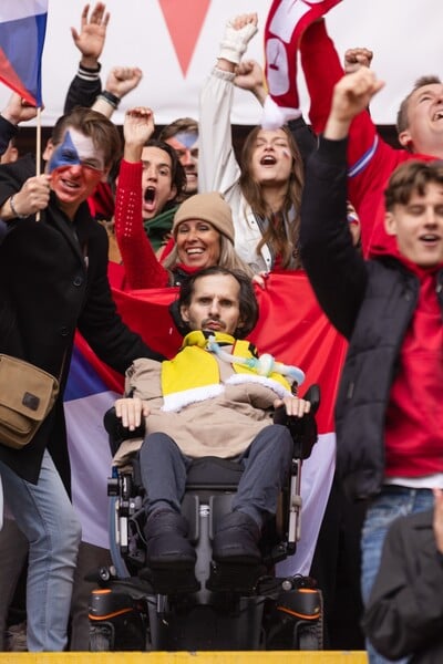 Když tělo ztichne, ale sportovní vášeň zůstane. Kampaň Fandíme stejně dává hlas lidem s ALS