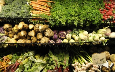 Když supermarket přestal balit zeleninu do plastových obalů, stouply mu prodeje o 300 procent