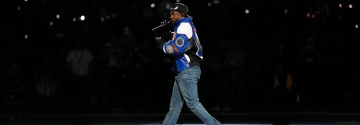 Kendrick Lamar ovládol Super Bowl disstrackom na Drakea. Slovo „pedofil“ však vynechal