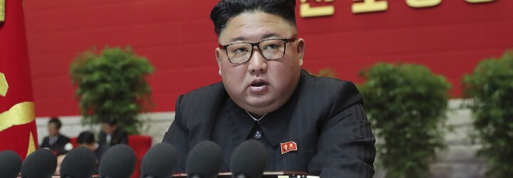Kim Čong-un chce všem dětem darovat sladkosti k oslavě svých narozenin. Platit za ně musí vyhladovělí občané