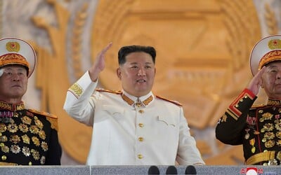 Kim Čong-un vyrazil na návštěvu luxusního letoviska. Byl tam sám 