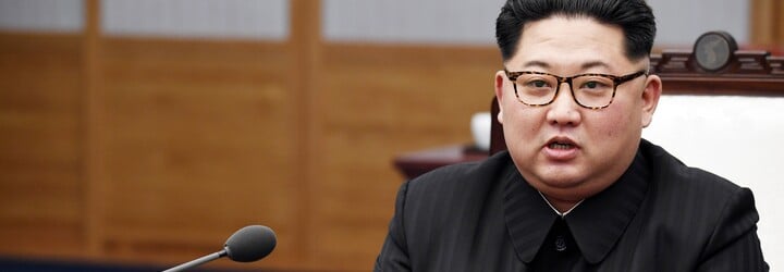 Kim Čong-un zakázal účes mullet aj skinny džínsy. Chce tak z krajiny vytlačiť západný vplyv