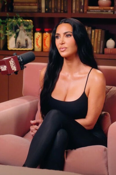Kim Kardashian prelomila mlčanie o Kanyem. „Počas svojich epizód, daroval všetky naše Lamborghini“