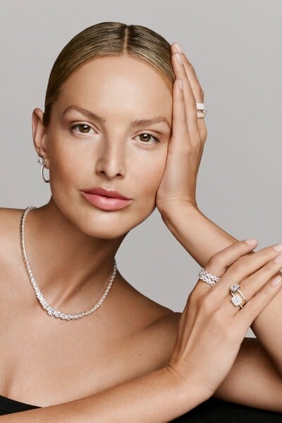 Klenotníctvo YES JEWELLERY predstavuje nový slogan a ambasádorku. Stala sa ňou táto známa Slovenka