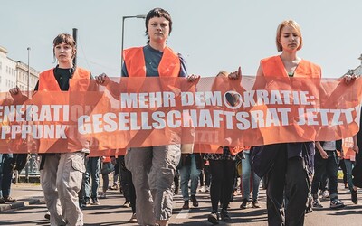Klimatičtí aktivisté ve Vídni zablokovali dopravu na více místech