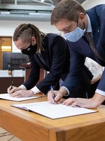 Koalice Pirátů a STAN drtí hnutí ANO. Takto vypadá nejnovější volební model