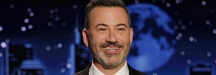 Komici Jimmy Fallon a Jon Stewart sa zastali Kimmela, ktorý dostal stopku. „Stále môžeme hovoriť, čo chceme“