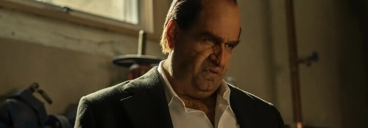 Komiksový seriál může porazit Menendezovi i Adolescenta. Colin Farrell se kvůli němu změnil k nepoznání