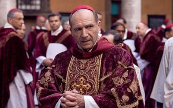 Konkláve či The Two Popes. Po pápežovej smrti prudko stúpa sledovanosť filmov o Vatikáne