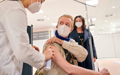 Košickú lekárku, ktorá je proti očkovaniu, nahlásil fiktívne očkovaný pacient