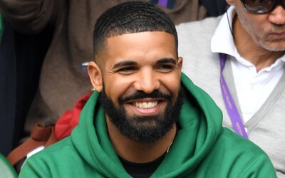 Krásné gesto! Drake daroval fanynce, která bojovala s rakovinou prsu, přes dva miliony korun