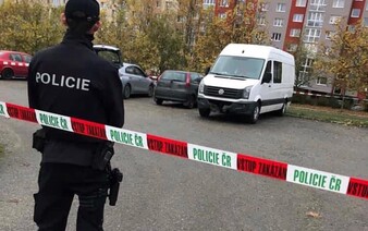 Kriminalisté vyšetřují smrt muže v Praze. Našli ho ležet na ulici