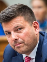 Kto je poslanec Sme rodina Martin Borguľa, ktorého obvinili z korupcie?