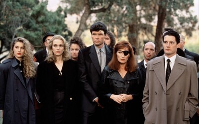Kultovní seriál Twin Peaks, který významně ovlivnil televizní i filmovou tvorbu, dnes slaví 30 let