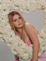 Lana Del Rey oznámila nové album. Půjde o její první country desku