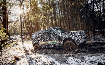 Land Rover oživí terénní legendu. Nový Defender se začne na Slovensku vyrábět už letos
