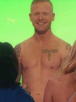 Lásku sa pokúsia nájsť nahí: Česká verzia Naked Attraction prichádza na obrazovky