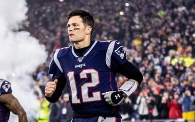 Legenda amerického futbalu Tom Brady nadobro ukončuje kariéru