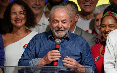 Leštič topánok, bývalý väzeň či záchranca chudobných. Toto je staronový brazílsky prezident Lula da Silva