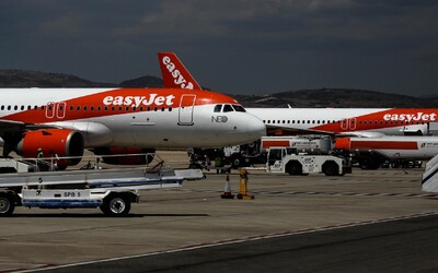 Letadlo evropské nízkonákladovky muselo nouzově přistát v Rakousku. Objevil se kouř na palubě