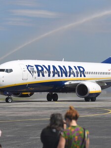 Letecká spoločnosť Ryanair je v problémoch. Meškajúce dodávky lietadiel si vypýtajú svoju daň
