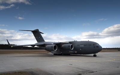 Letecký gigant Boeing zápasí s rekordnou stratou. Hrozia mu negatívne scenáre, vedenie chce zaviesť radikálne zmeny 