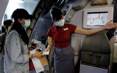 Letiště na Tchaj-wanu nabízí bizarní zážitek: Můžeš s kufrem projít kontrolou a nasednout do letadla. Nikam však neodletíš