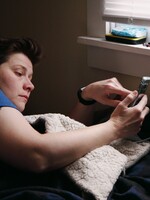 Letná depresia či potreba neustále niekde byť. FOMO kradne slobodu, ako proti nemu bojovať?