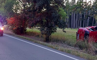 Léto na českých silnicích: Policisté řešili 79 tisíc přestupků, zemřelo 80 lidí 