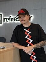 Ley Lofaj prepája rap s folklórom: V tvorbe ma inšpiroval Eminem aj moja babička (Rozhovor)