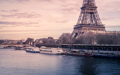 Lidé si brzy zaplavou v Seině, Paříž po 100 letech otevírá řeku veřejnosti