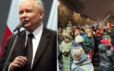 Líder poľskej vládnucej strany vyvolal protesty pred vlastným domom. Za nízku pôrodnosť podľa neho môžu ženy a alkohol