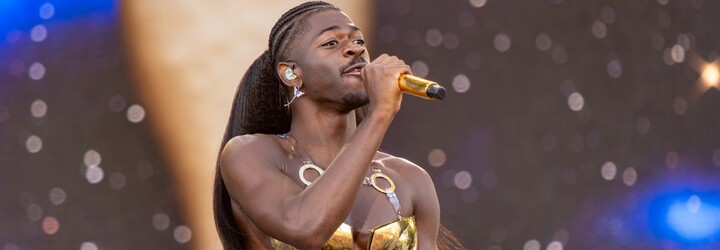 Lil Nas X byl zatčen v Los Angeles. Rappera prý našli na ulici jen ve spodním prádle