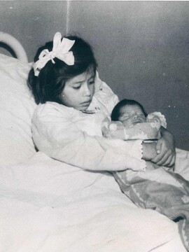 Lina Medina je nejmladší známou matkou v historii. Porodila už ve věku pěti let