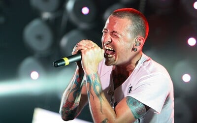 Linkin Park: Spevák bol od siedmich rokov zneužívaný starším mužom, novú členku obviňujú z prepojenia na scientologickú cirkev