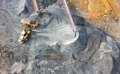 Lom na Mostecku přerušuje těžbu. Propustí stovky zaměstnanců