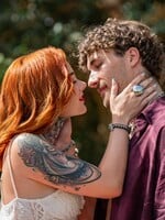 Love Island už má první páry, ale i vypadlici. Kdo musel vilu opustit?