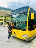 Lucia je šoférka autobusu v Rakúsku: Zarábam tu výborne, mám 13. aj 14. plat, na Slovensku sa nežije, iba prežíva (Rozhovor)