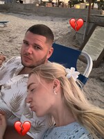 Lucy z Farmy a Ruže pre nevestu je opäť single. Oznámila rozchod so známym influencerom