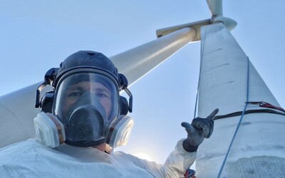 Lukáš servisuje veterné turbíny na mori: Špičkový technik zarobí 600 eur denne, prvú zákazku som našiel za polhodinu (Rozhovor)