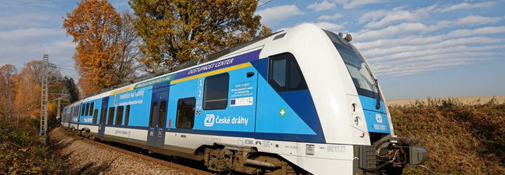 Lukefry popsal nepříjemný zážitek z vlaku. Měl ho slovně napadnout číšník, dostal vyhazov