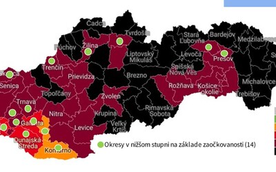 MAPA: Takmer polovica okresov je čierna, zhoršila sa už aj situácia v Bratislave. Nezaočkovaných možno čaká lockdown