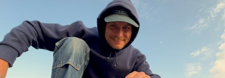 Mac DeMarco se po vyprodané show příští rok znovu vrátí do Prahy. Kdy a kde vystoupí?