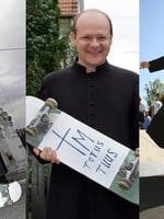 Maďarský kňaz jazdiaci na skateboarde valcuje internet. Jeho príbeh je starý viac ako 15 rokov